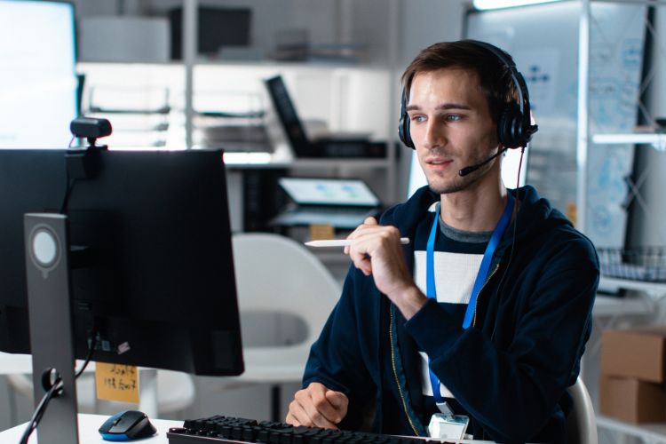 Experienced technicians ready to resolve